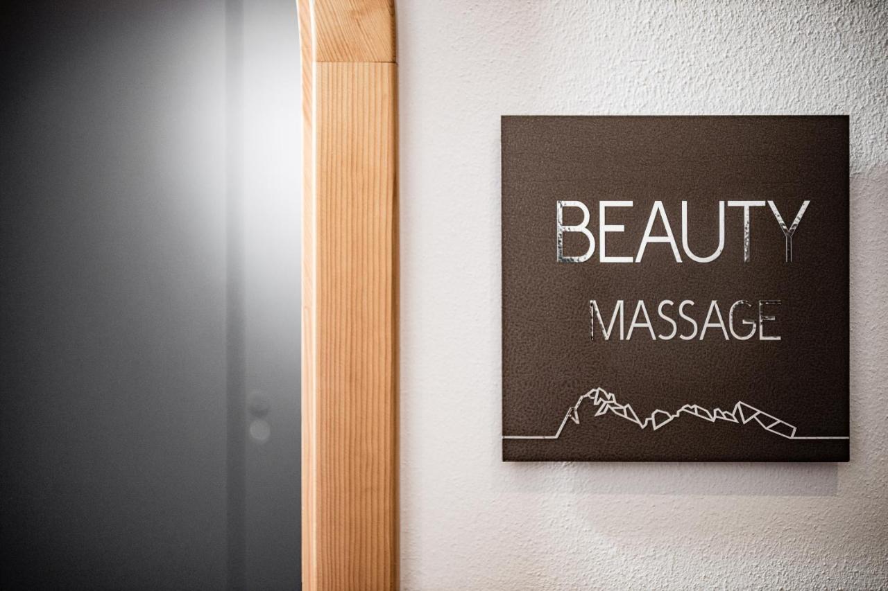 Boutique & Fashion Hotel Maciaconi - Gardenahotels Santa Cristina Val Gardena 외부 사진